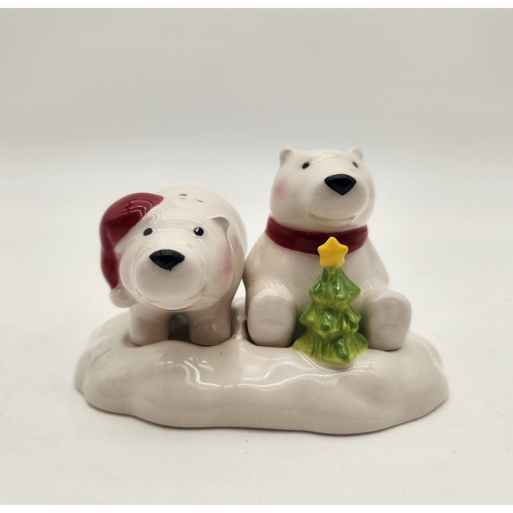 Grasslands Road Ceramic Polar Bear Salt & Pepper Shakers On Snow W/ Xmas‎ Tree